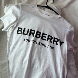 Burberry logo t shirt
